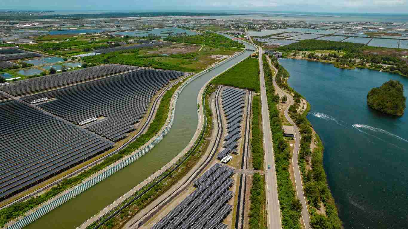 PG国际能源事业提供智慧能源管理、、、太阳能监控管理、、、、全方位电厂建置及运维解决方案，，并拥有管理超过6000案场的经验